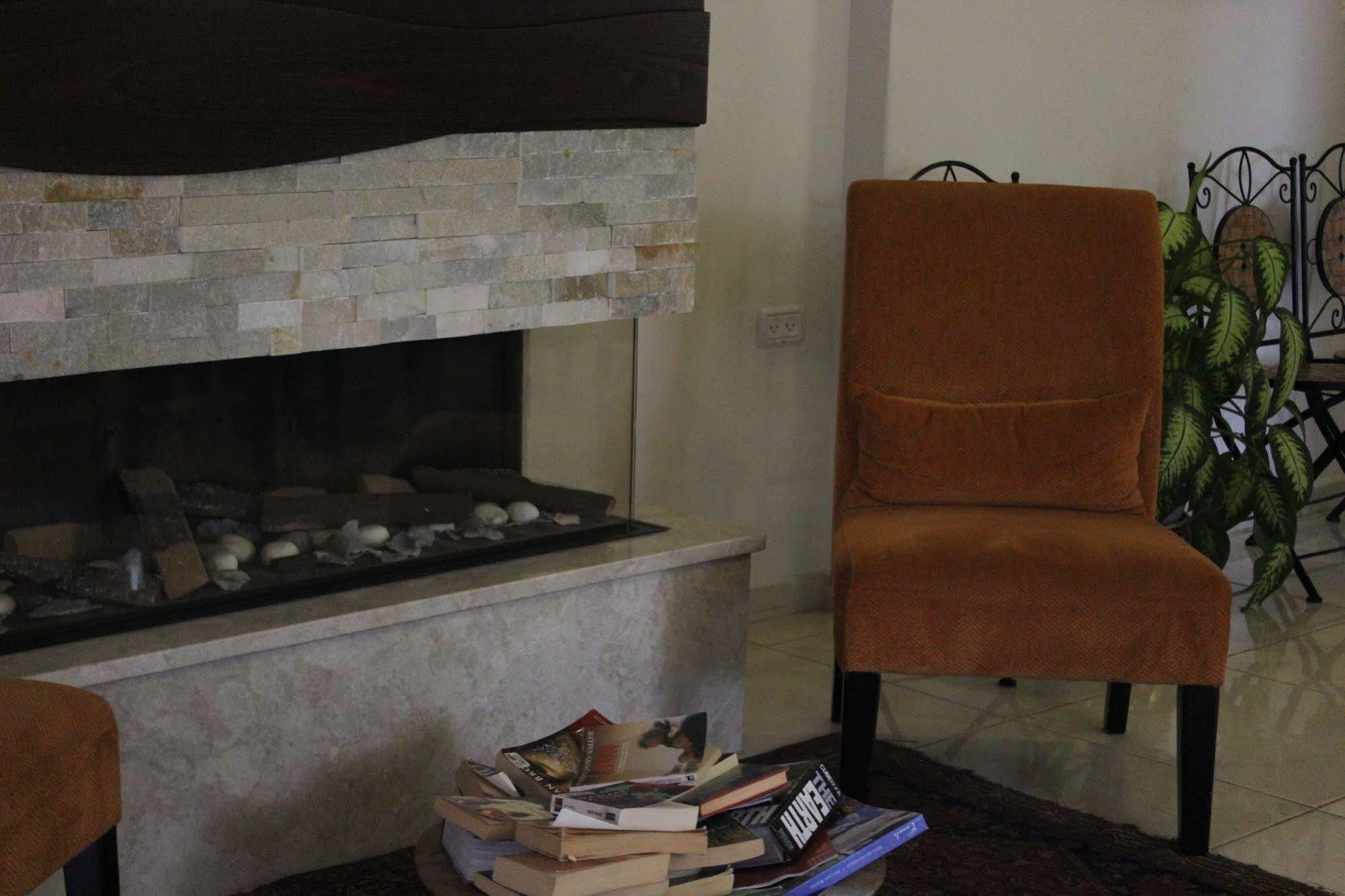 Lavender Boutique Hotel Рамалла Экстерьер фото
