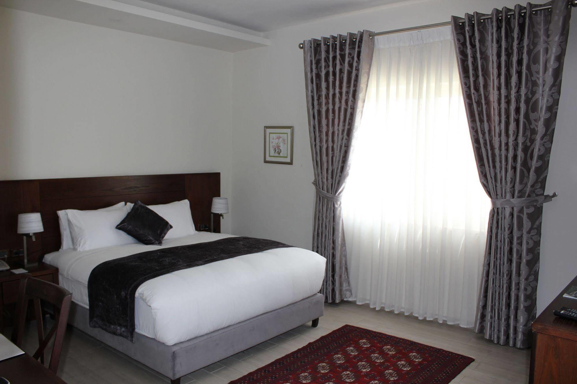 Lavender Boutique Hotel Рамалла Экстерьер фото