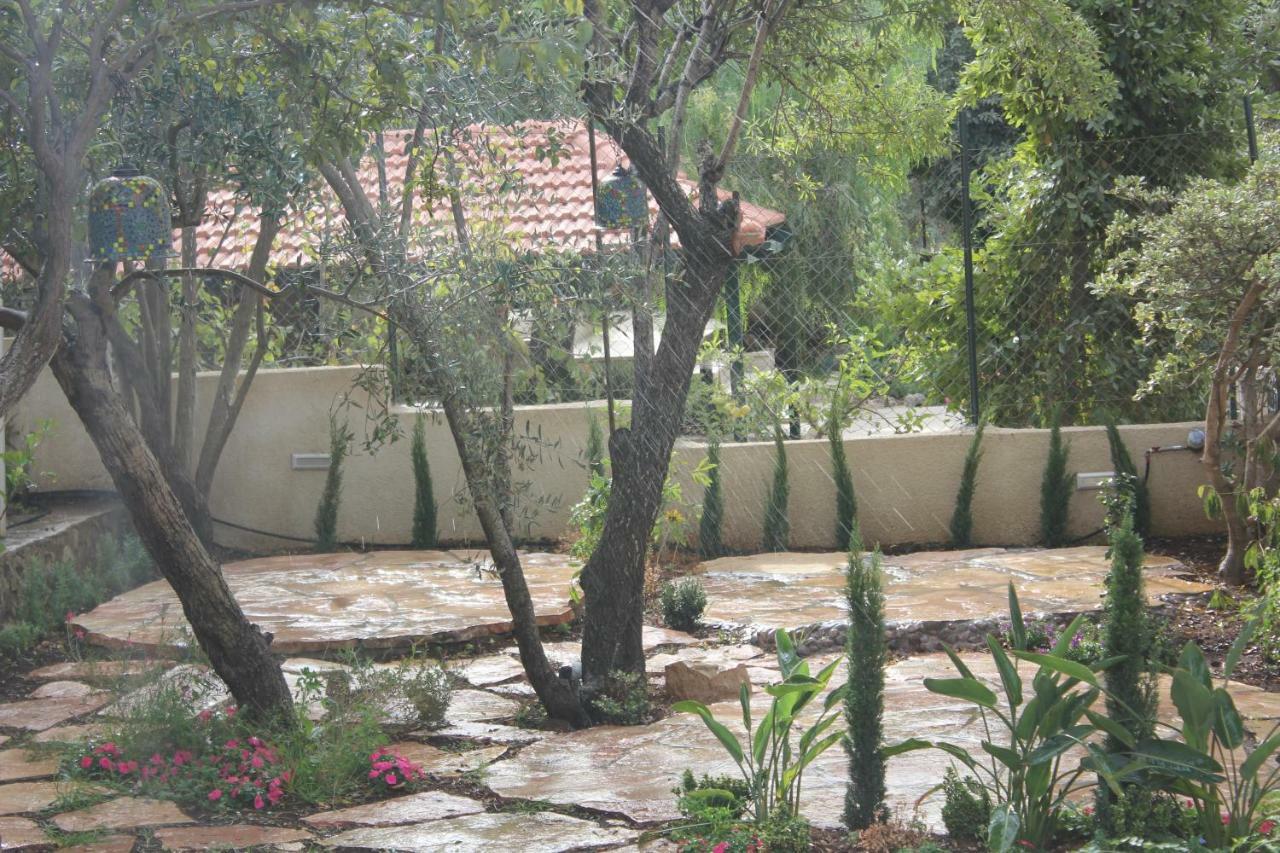 Lavender Boutique Hotel Рамалла Экстерьер фото