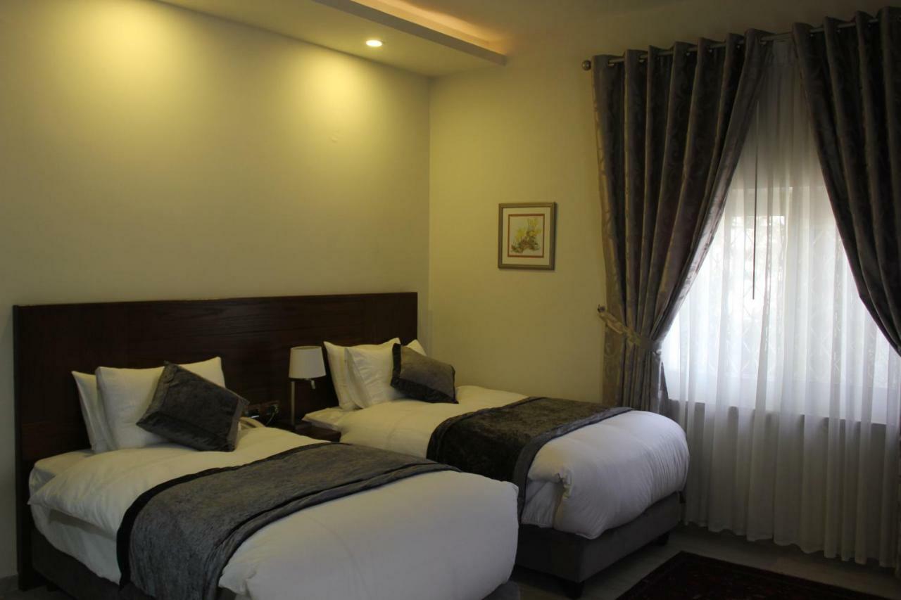 Lavender Boutique Hotel Рамалла Экстерьер фото